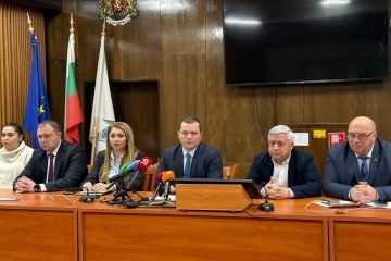 Пенчо Милков: “Отговорното управление изисква действия, не политически внушения”