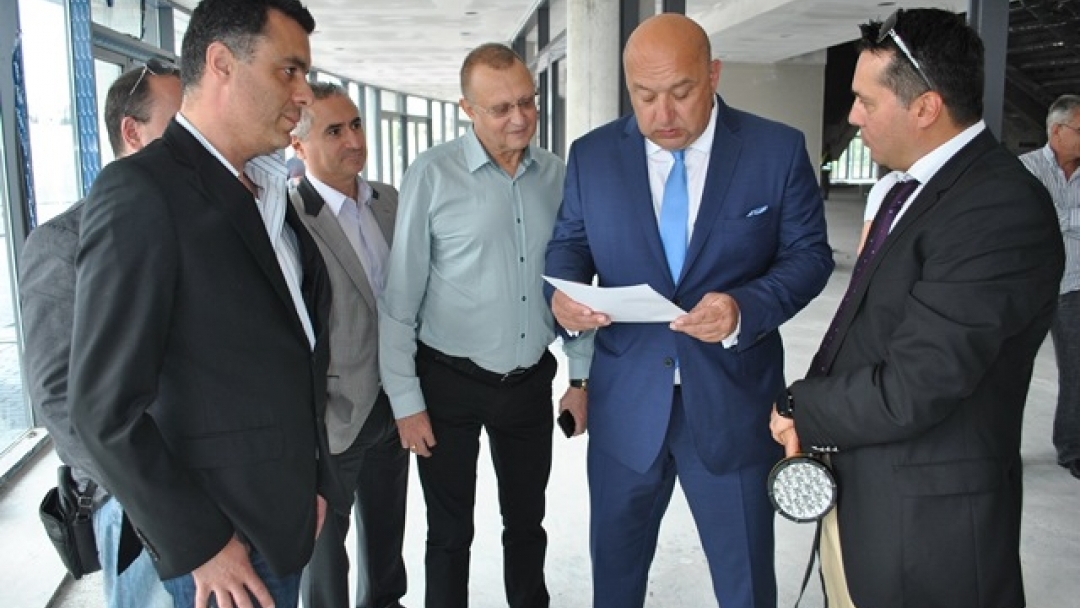 Министър Красен Кралев ще присъства на  юбилея на спортното училище 