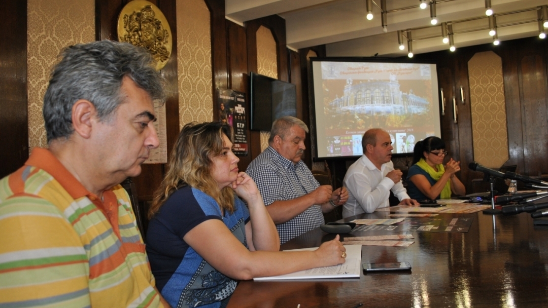 Есенният салон на изкуствата и културата стартира на 9-ти септември с над 30 събития