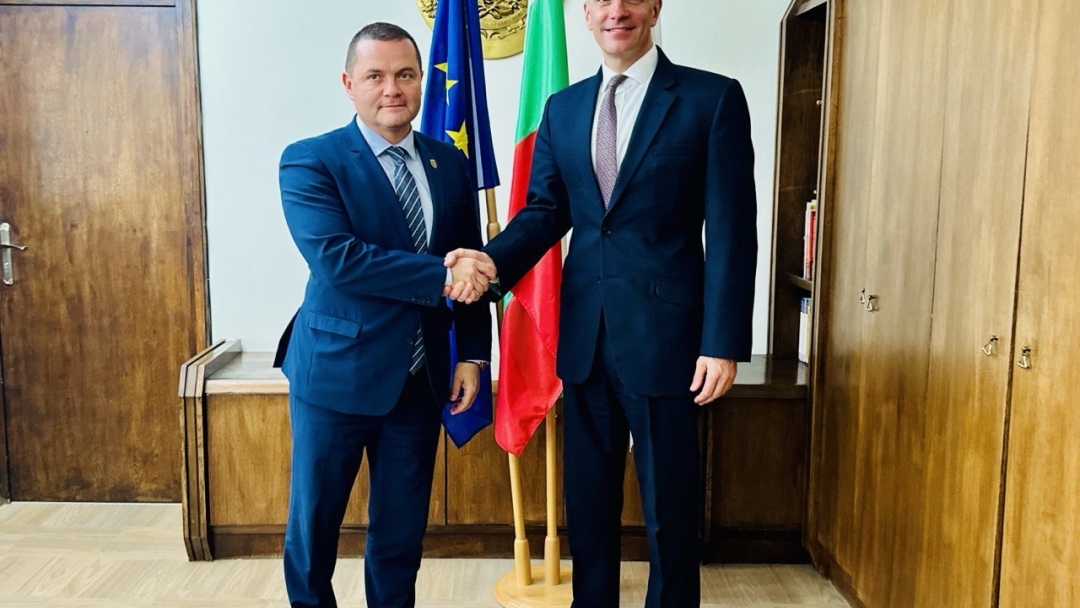 The Mayor of Ruse and the British Ambassador discussed opportunities for cooperation in the field of culture and youth initiatives