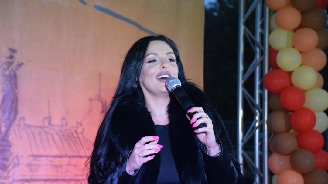 Кварталите „Дружба“ и „Чародейка“ в Русе празнуваха заедно с музика, танци и кулинарни битки