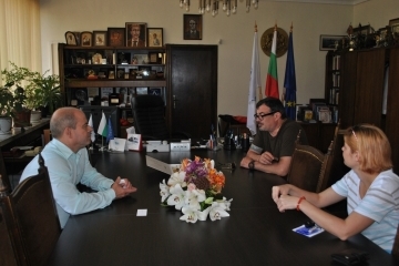 Кметът Пламен Стоилов се срещна с Иван Ласкин и Александра Сърчаджиева