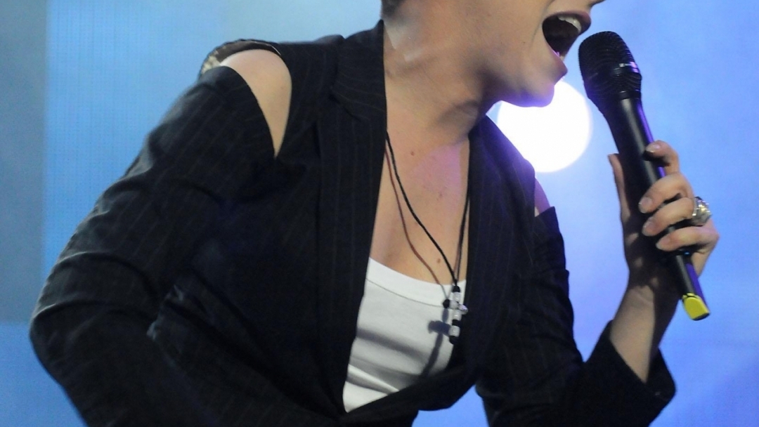 Поли Генова и Орлин Павлов ще посрещнат заедно с русенци Новата 2014 на централния площад 