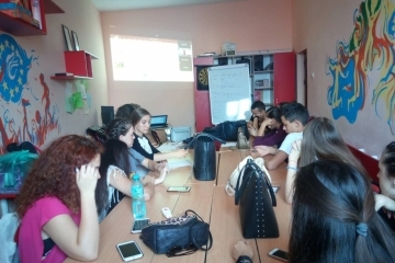 Младежи участваха в Уебинар на тема "Шест трика, за да ни запомнят при презентиране"