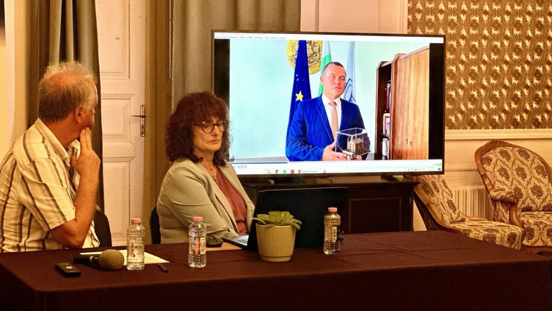 Фондация „Захари Стоянов“ отличи 80 дарители и спомоществователи, подкрепили обновяването на гробницата на възрожденеца в Русе