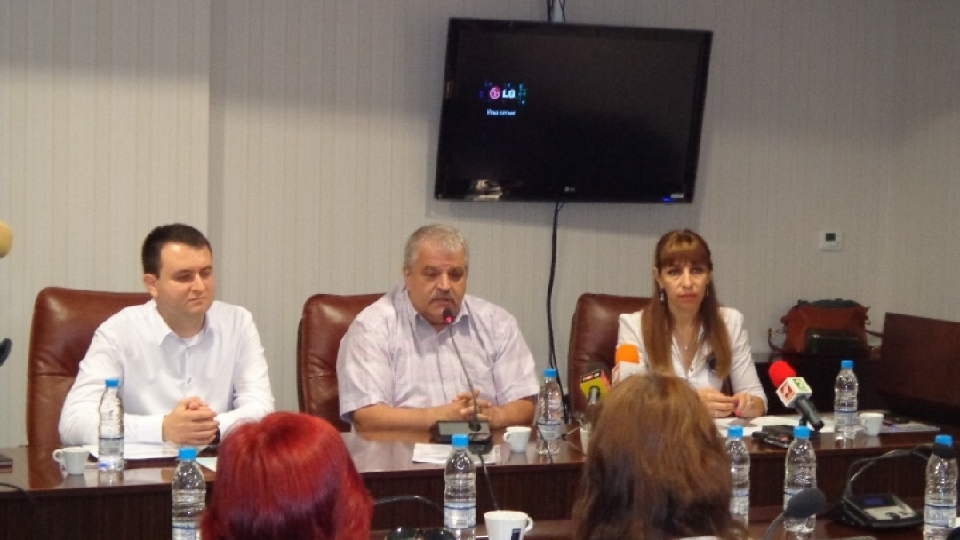 Информационен ден за представяне на изпълнените и предстоящите дейности по проект „Нашите деца са нашата отговорност – разкриване на комплекс от резидентни услуги за деца и младежи с увреждания на възраст от 3 до 18 г. в Община Русе“ 