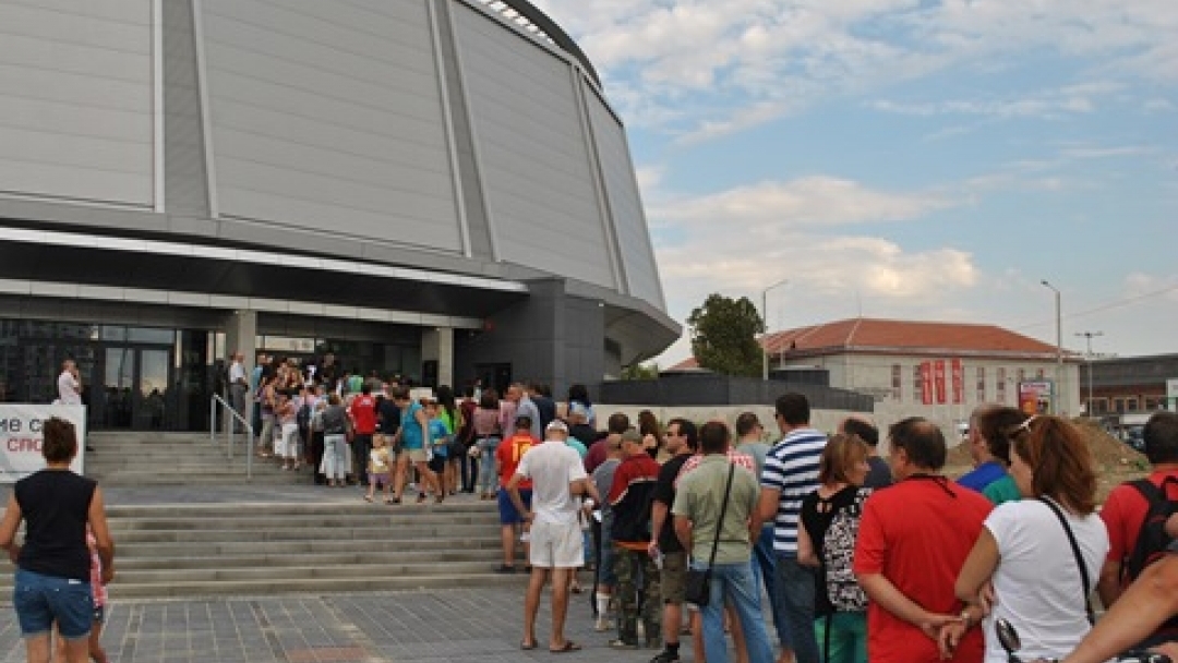 Хиляди фенове на рока разграбиха билетите за концерта на „Назарет“ 