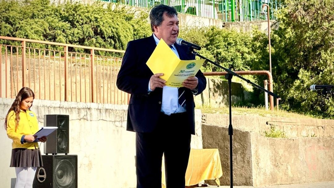 Кметът Пенчо Милков уважи патронния празник на ОУ „Никола Обретенов“