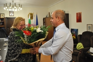 Кметът Пламен Стоилов посрещна легендарната Тони Димитрова