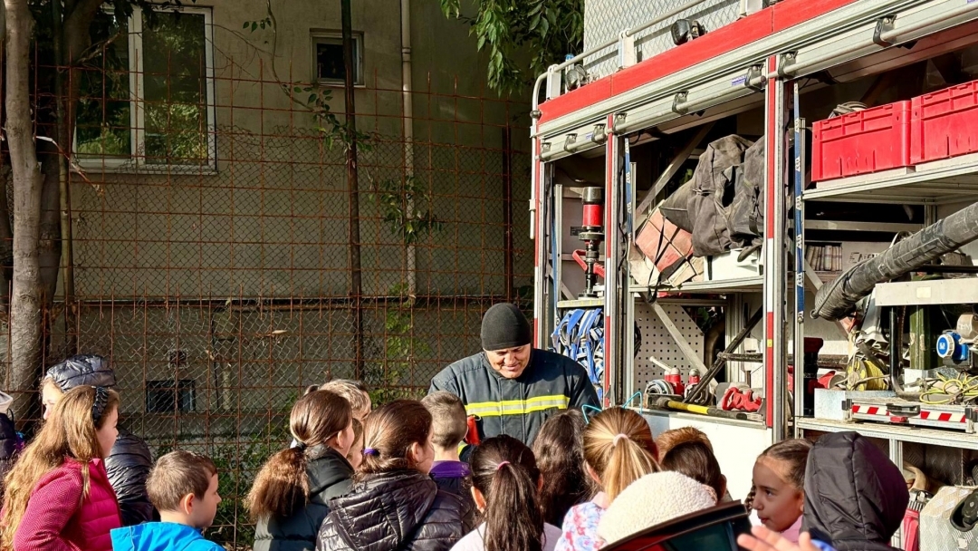С тържествена клетва ученици от ОУ „Ангел Кънчев“ станаха част от Детското полицейско управление