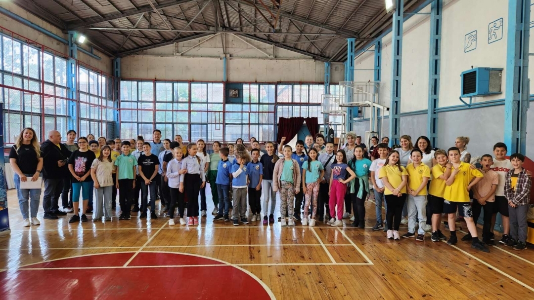 Близо 50 деца от община Русе премериха сили в третото Общинско състезание по роботика за III и IV клас