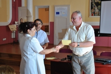 15 преподаватели с удостоверения за работа с деца от етническите малцинства 