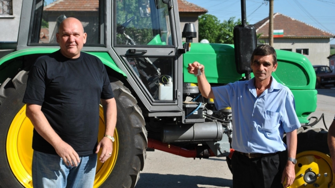 Нов трактор купи Община Русе за нуждите на кметство  Просена 