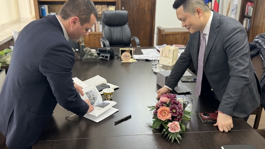 Пенчо Милков обсъди с изпълнителния директор на „Хуауей Технолоджис България" възможности за сътрудничество в технологиите и инфраструктурата