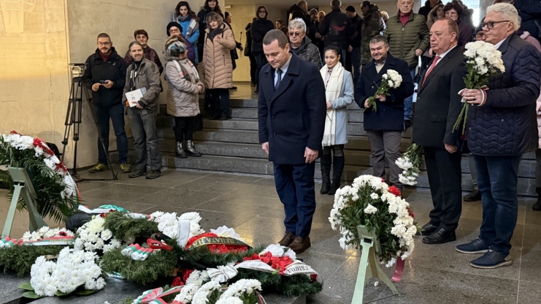 Кметът Пенчо Милков: Свободата днес е в това да бъдем честни, трудолюбиви и единни