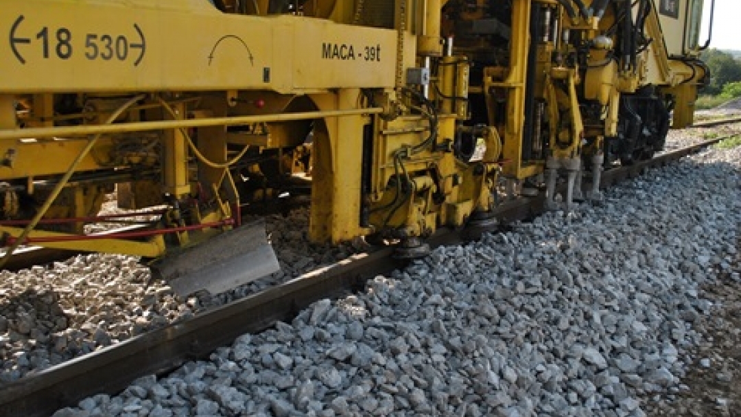 Възстановиха жп трасето по новоизградените мостове на пробива, свързващ 'Родина' с центъра 