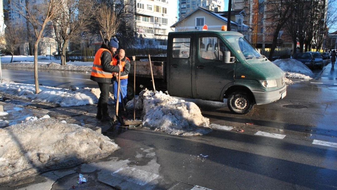 Шахтите в Русе се разчистват ударно за да поемат стопения сняг 