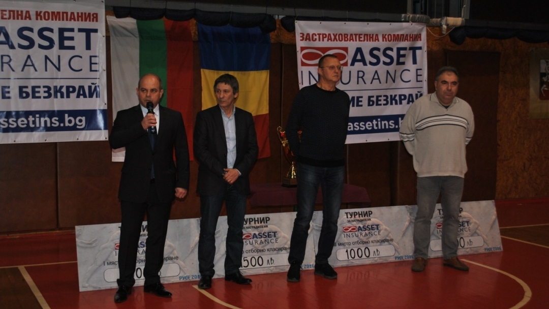 Кметът Пламен Стоилов откри Международен турнир по свободна борба за кадети