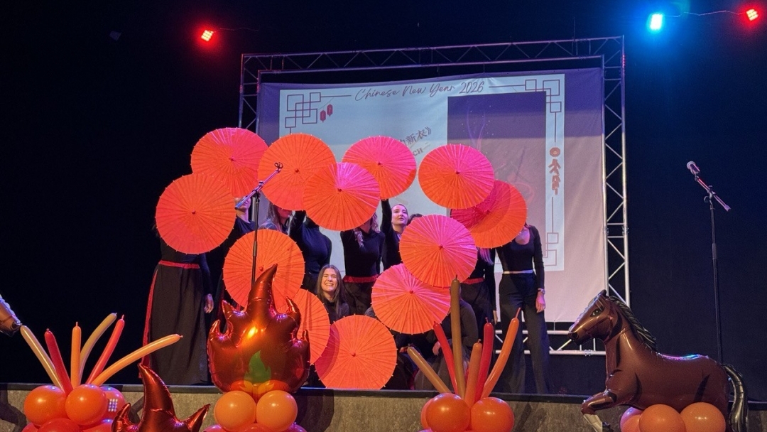 Русенски ученици отпразнуваха Китайската нова година и 10 години Класна стая „Конфуций"