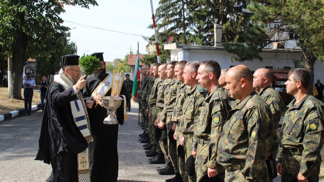 С церемония отбелязаха 60 години от преместването на армейската автошкола от Ловеч в Русе