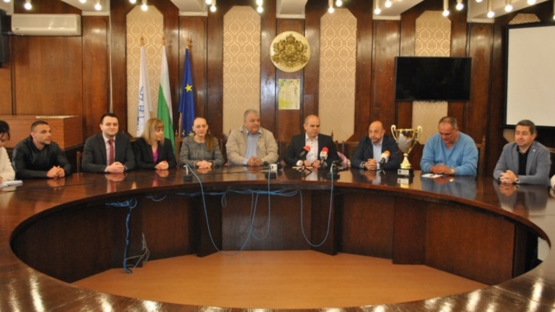 Баскетболистките на Русе с отборна премия от Общината за пета шампионска титла