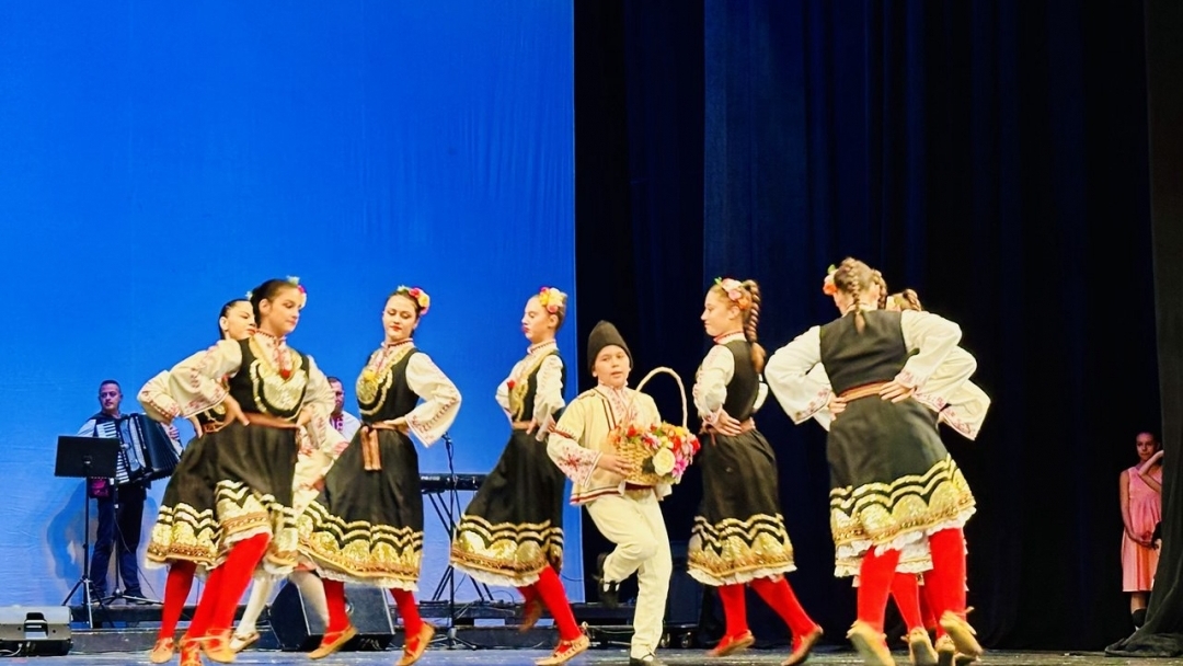 Общинският детски център за култура и изкуство в Русе откри своя 76-и творчески сезон