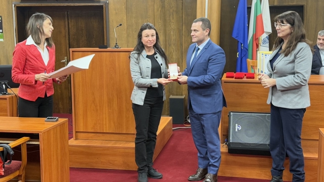 Първенци в Ученическите игри бяха наградени от кмета Пенчо Милков