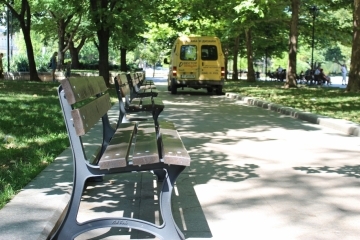 10 нови пейки пред „Булстрад Арена“ и още 40 в централната градска част            