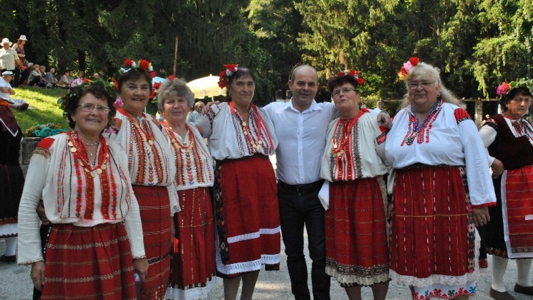 Кметът Пламен Стоилов откри 17-ия фестивал на пенсионерските клубове от Североизточна България