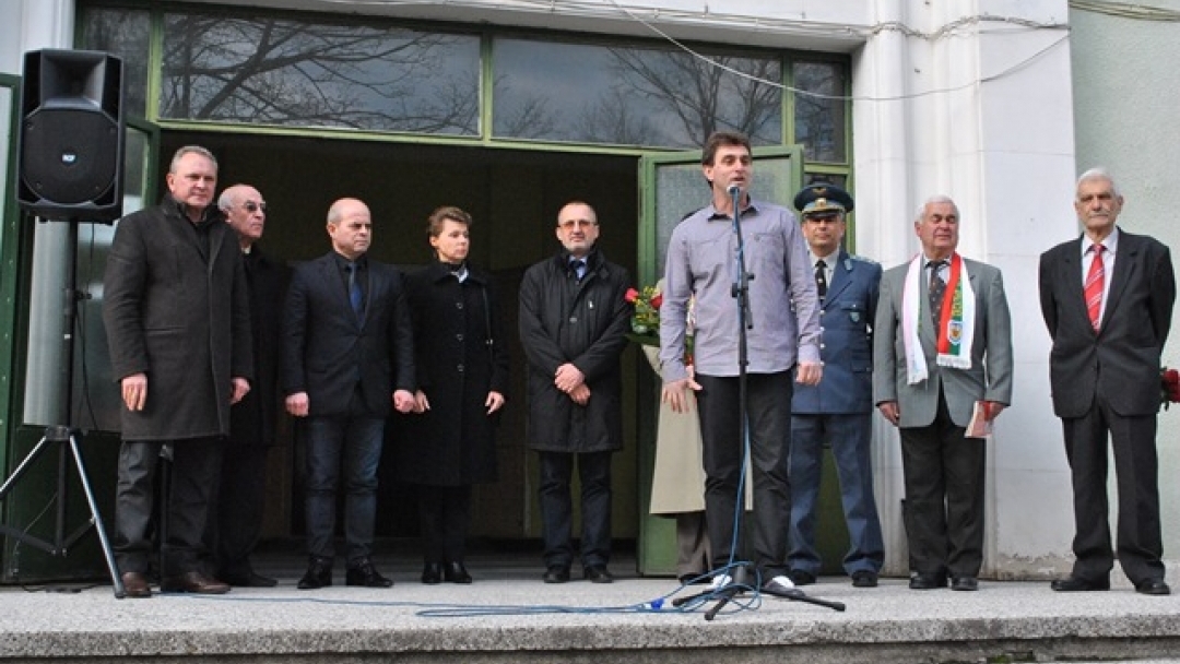 Паметна плоча на генерал-полковник Захари Захариев откриха в Басарбово