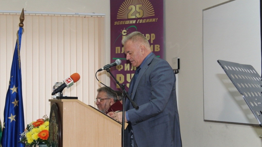 Зам.-кметът Иван Григоров поздрави абсолвентите на ВУАРР - Филиал Русе