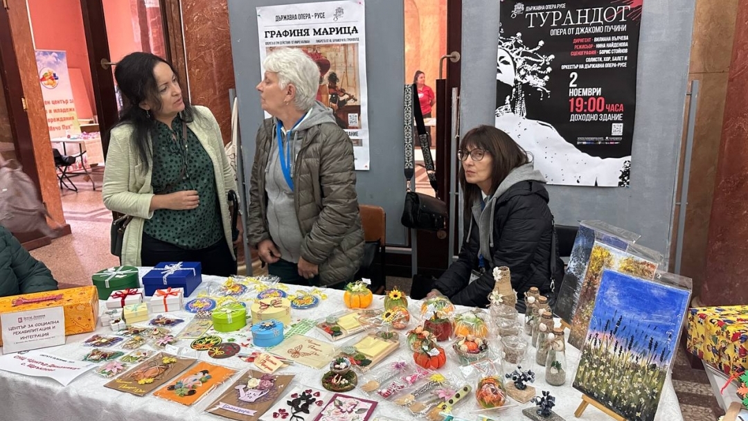 The 17th edition of the "The World is for Everyone" festival inspired with music, dance and shared dreams