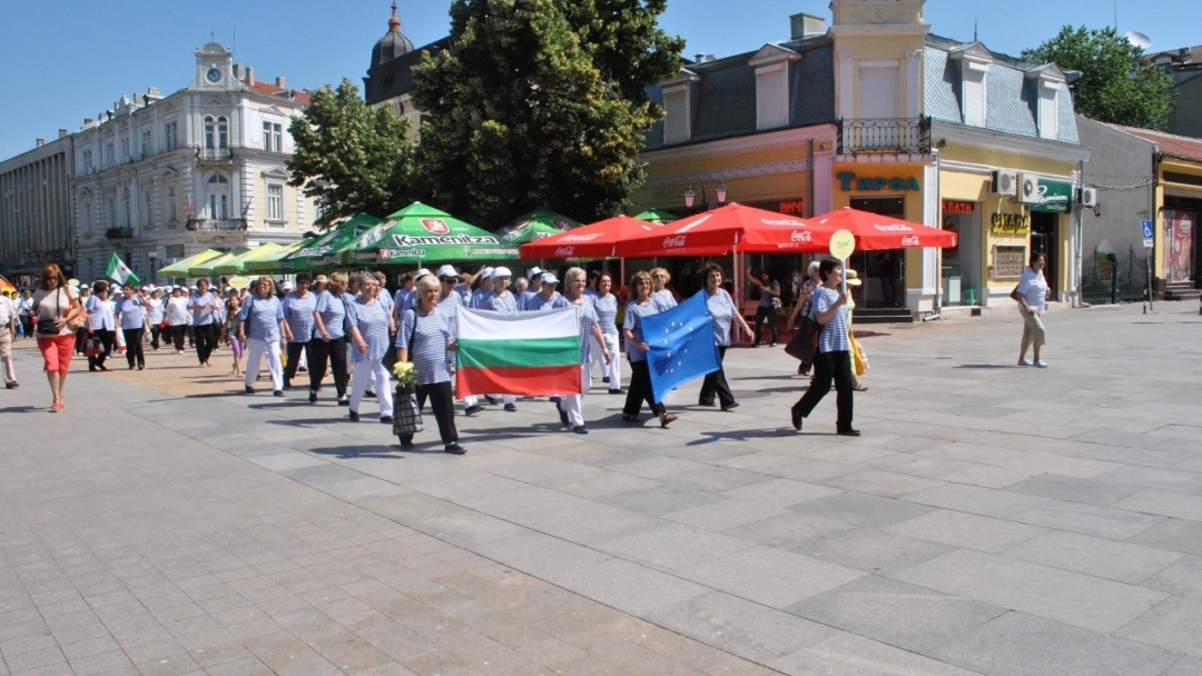 Пламен Стоилов поздрави участниците в регионалния преглед на спортните клубове