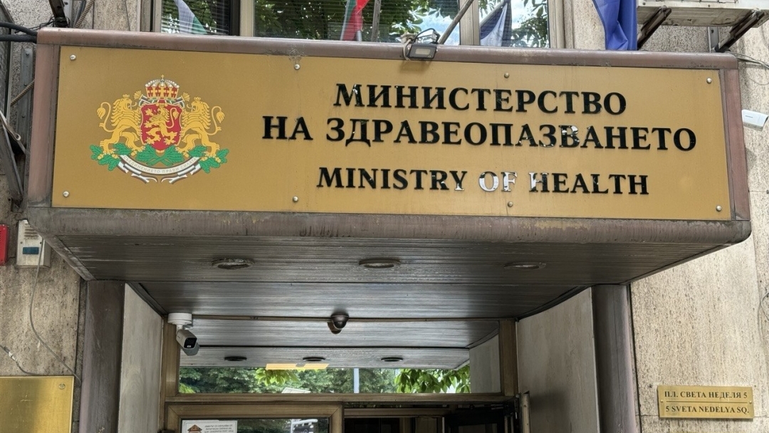 Кметът на Русе и представители на дунавските общини настояха пред здравния министър за устойчиви мерки срещу комарните популации