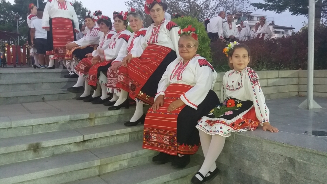 Смесен народен хор с. Николово с отличие от международен фолклорен фестивал