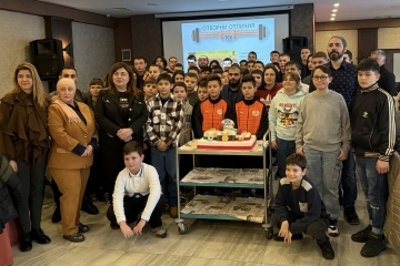 ТСК-Русе награди шампионите си и почете проф. д-р Кирил Панайотов