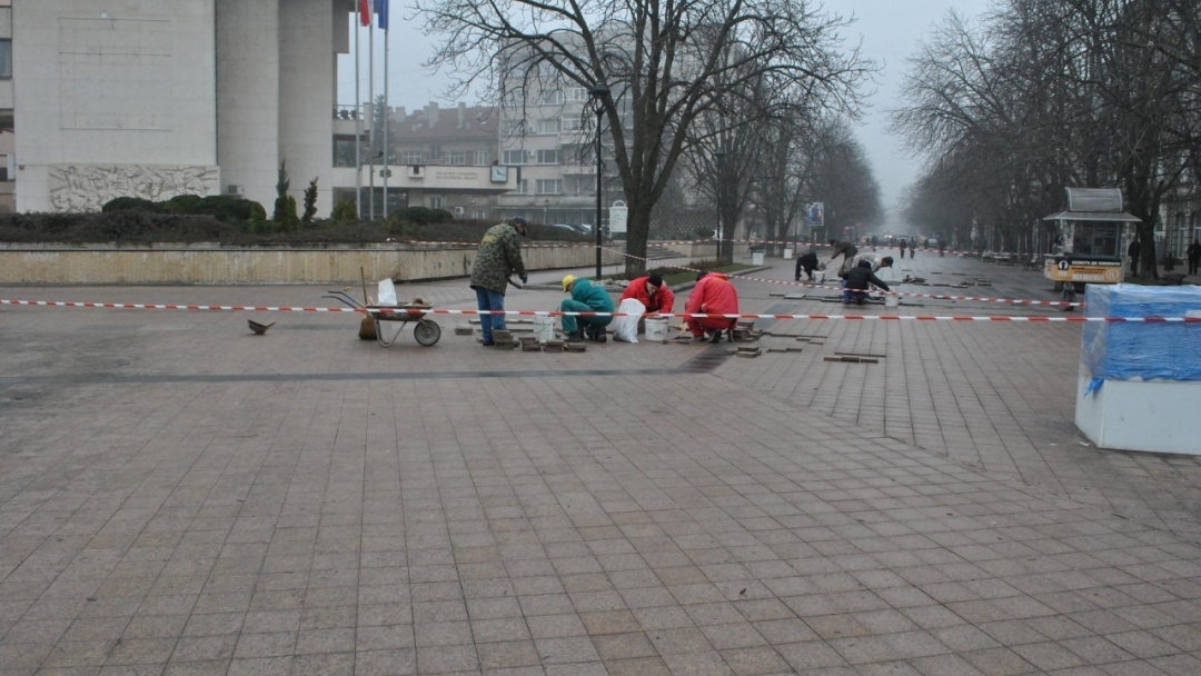 Стартира ремонтът на централния площад в Русе 