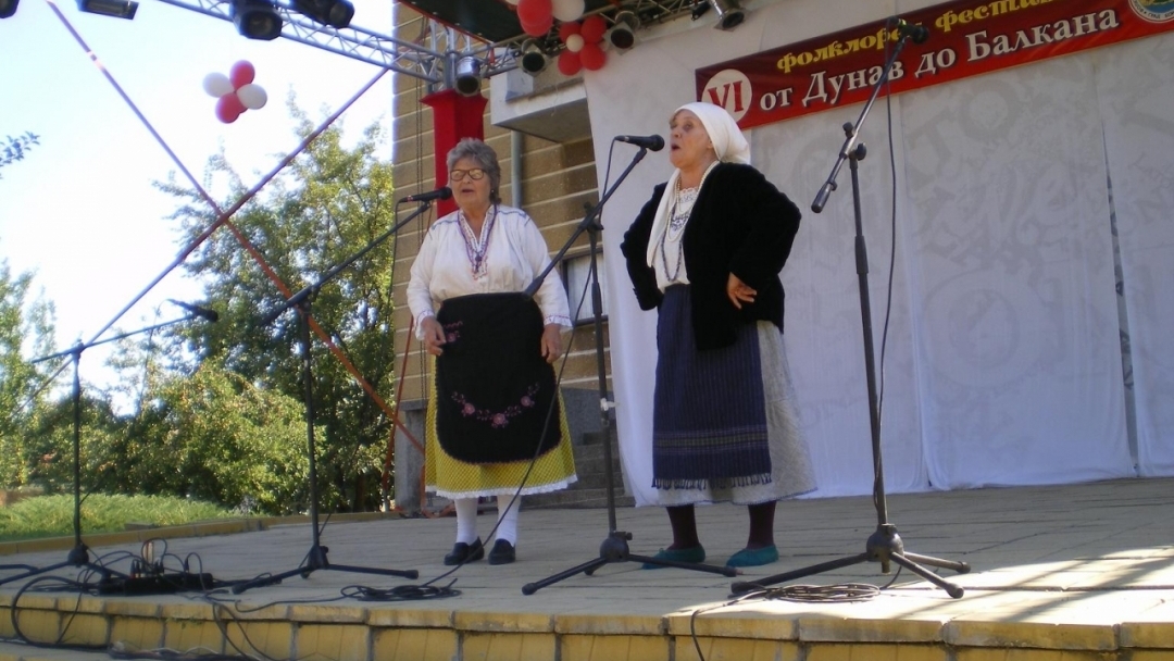 3 медала от фестивала в Борово за самодейците от Средна Кула