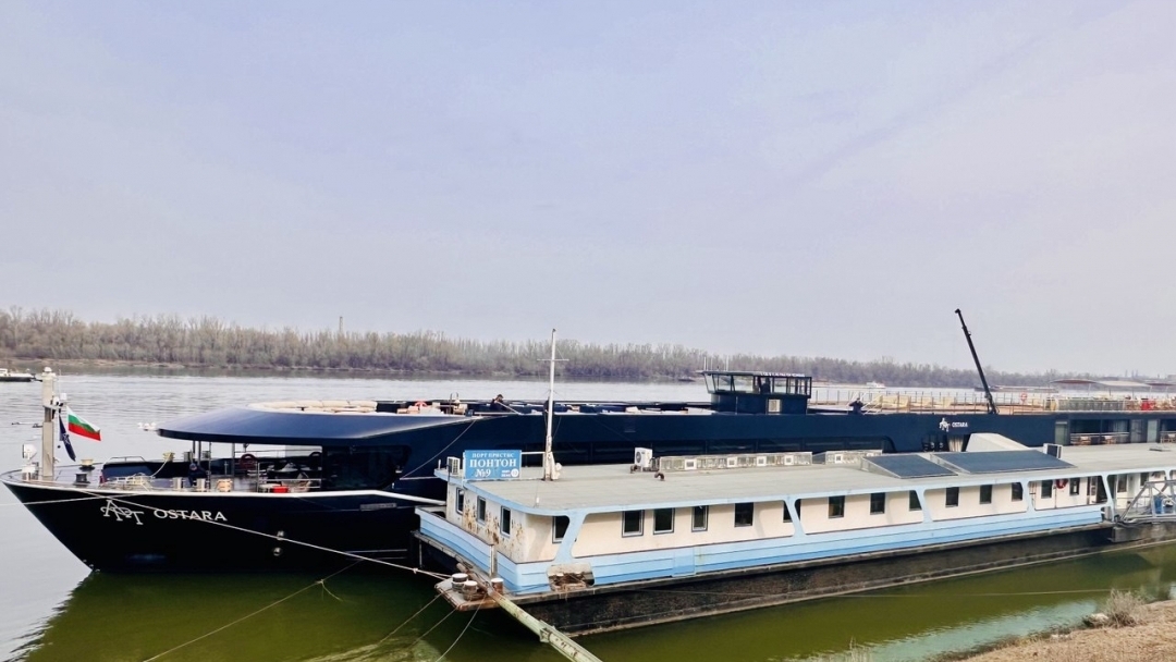 Първият круизен кораб по Дунав за сезон 2026 акостира в Русе