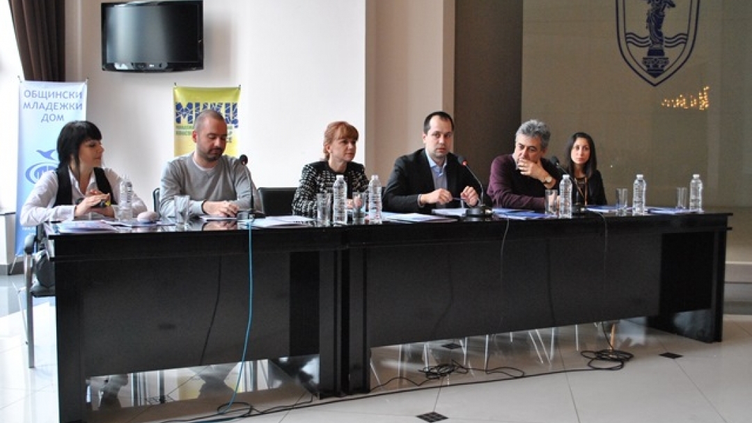 Кметът откри първата младежка конференция в Русе
