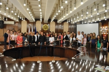 Учители и ученици от осем държави гостуваха днес на кмета Пламен Стоилов 