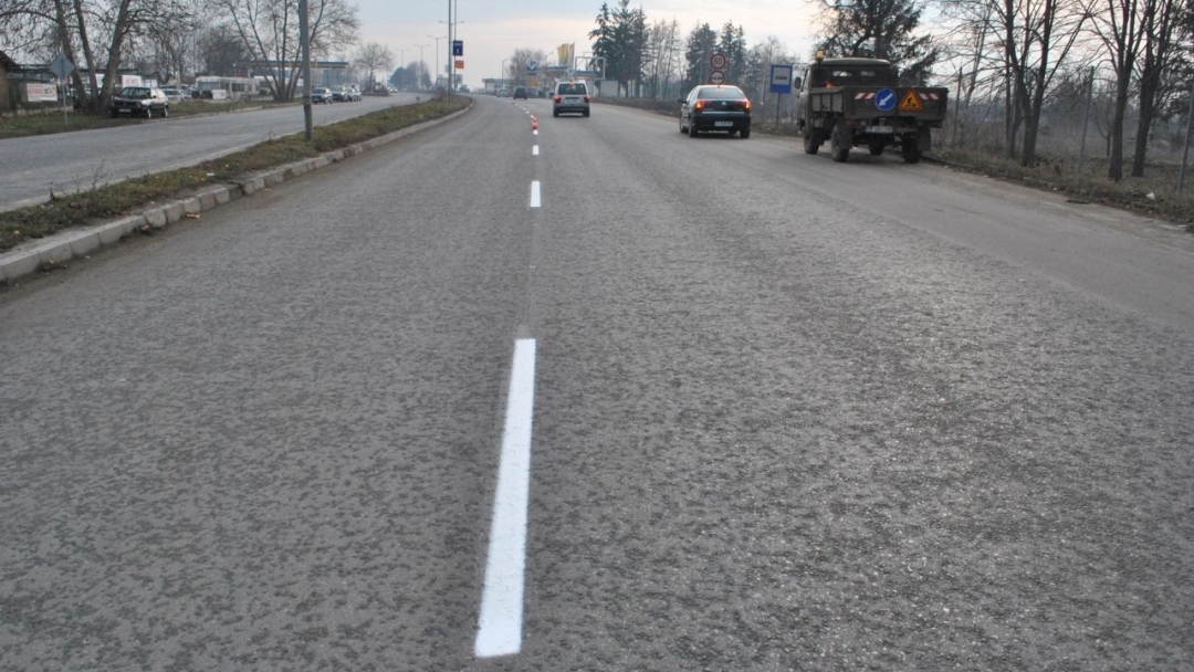 Топлото време развърза ръцете на комуналните фирми