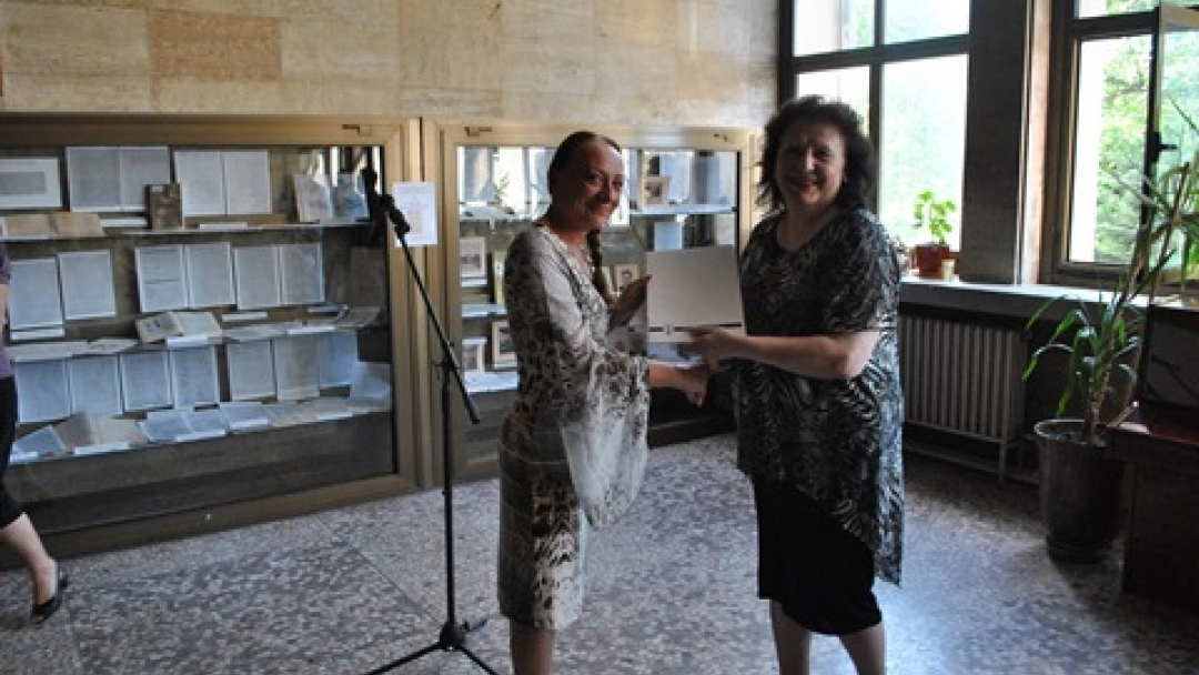 Зам.-кметът Наталия Кръстева посети изложбата „135 г. Българска официална статистика“