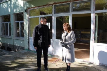 Състоя се първа копка на обект ДГ „Пинокио” 1 по проект „Ремонт на пет общински учебни заведения в град Русе, включително прилежащите им дворни пространства“