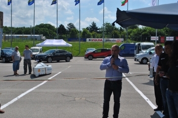 Кметът Пламен Стоилов откри Автосалон на паркинга на Метро