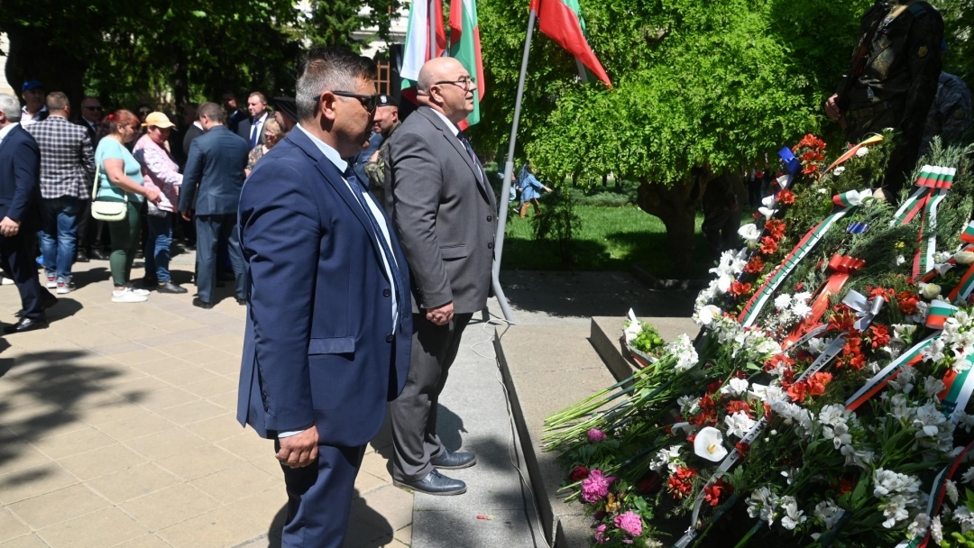 Ruse celebrates its holiday with a solemn ceremony, numerous events and a concert by D2