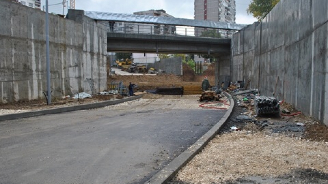 Инж. Димитър Наков инспектира пробива и кръговото кръстовище