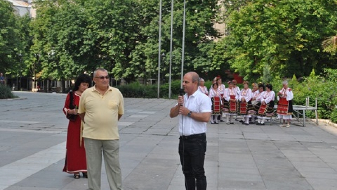 Пламен Стоилов откри тазгодишното издание на традиционното „Шарено хоро”