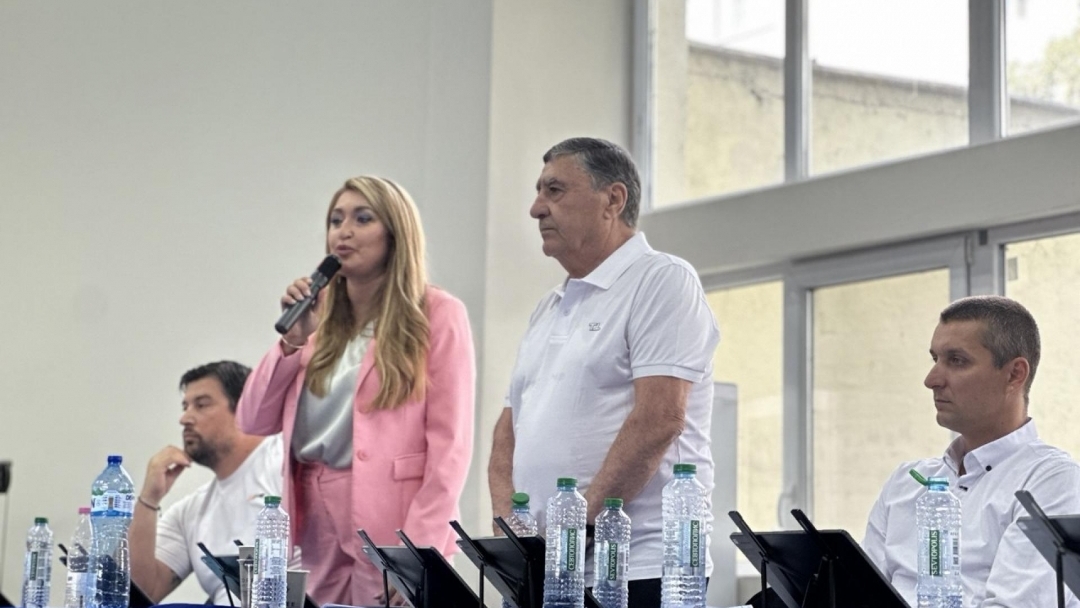 Златомира Стефанова откри Държавния турнир по скокове на батут „Купа Северна България“