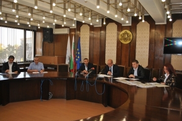 Партиите постигнаха съгласие за ръководните места в секционните избирателни комисии